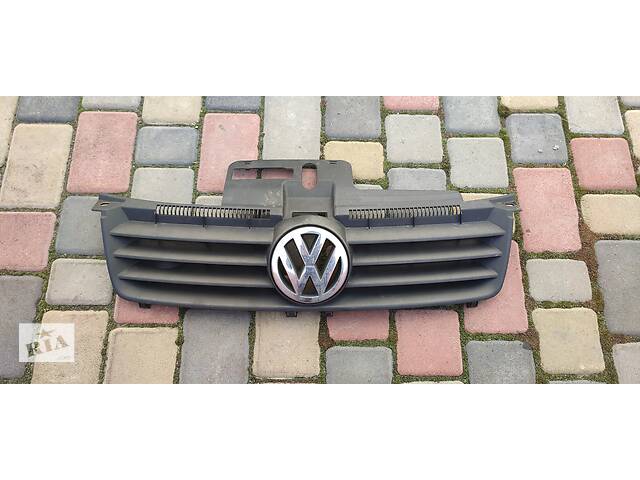 Б/у решетка радиатора для Volkswagen Polo 4 , 2001-2009 , 6Q0853651C