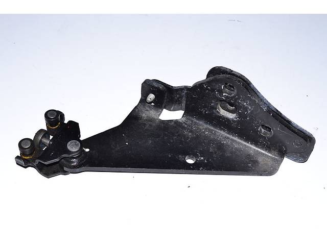 Ролики боковой двери прав низ RENAULT KANGOO 08- ОЕ:8200497645 RENAULT 8200497645