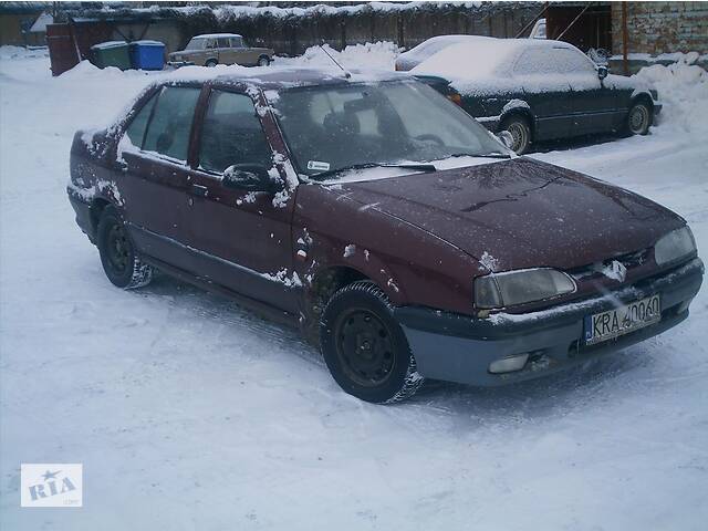 Б/у стекло двери переднее правое для Renault 19