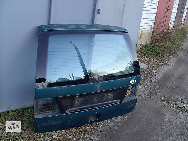 Задняя дверь Peugeot 806