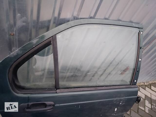 Б/у стекло задней правой двери для Honda Civic 1995, 2000