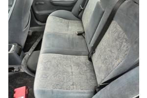 Б/у сиденье заднее для седана Toyota Avensis 1999г