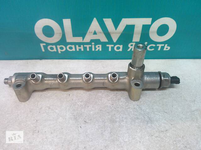 Б/у Топливная рампа, рейка DENSO. Opel Astra J 2009-2015. Astra GTC J, Astra H, Astra H GTC, Corsa D, Meriva, Zafira B.