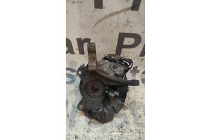 Б/у цапфа передняя правая для Hyundai Elantra 2000-2006 51716-2D110