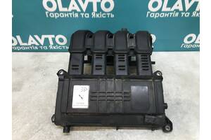 Б/у Впускной коллектор Renault Clio 1998-2005. Twingo 1992-2007. Kangoo 1998-2008. 1.2 16V. 