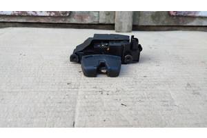 Б/у замок крышки багажника для Citroen C4 , Peugeot 307 ,  2006-2010 , 3 Пина ,  968464868D