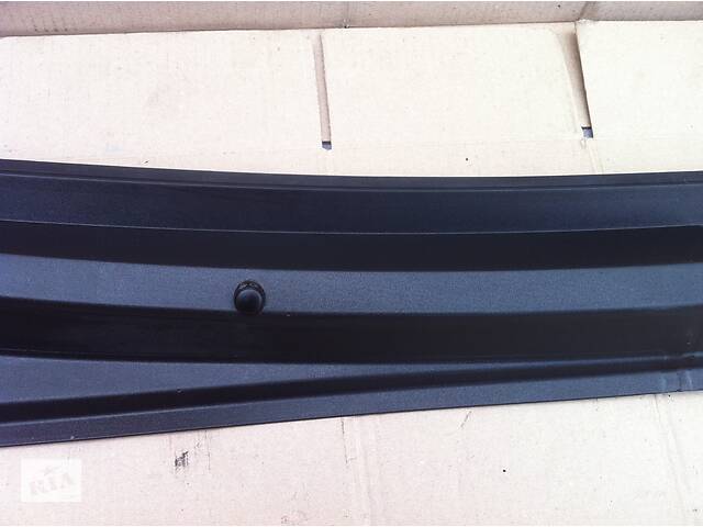 Б/в пластик під лобове скло для Opel Vectra C 2002-2008 09179871 - Фото 2