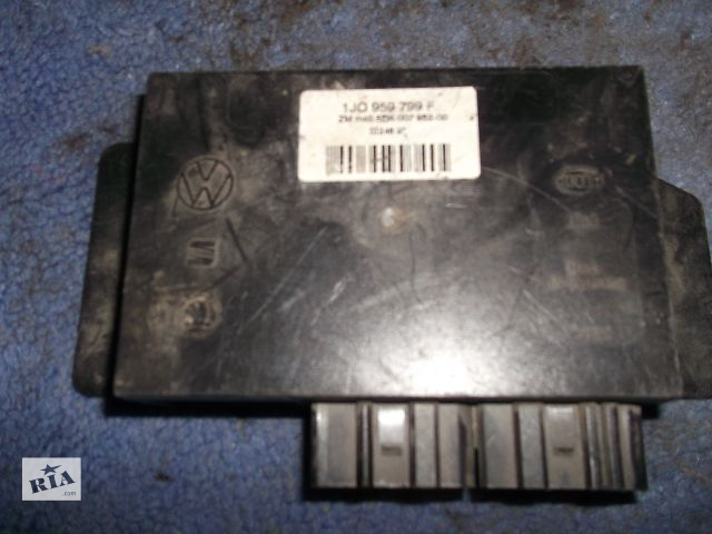 Блок управління Comfort Control Module 1J0 959 799 F Volkswagen Passat B5 SEAT SKODA