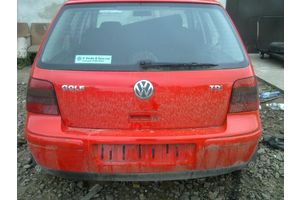 Бампер задній Volkswagen Golf IV 2000