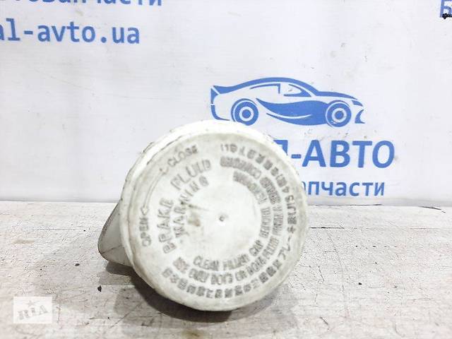 Бачок главного тормозного цилиндра Mitsubishi L200 KB 2.5 DIESEL 2006 ...