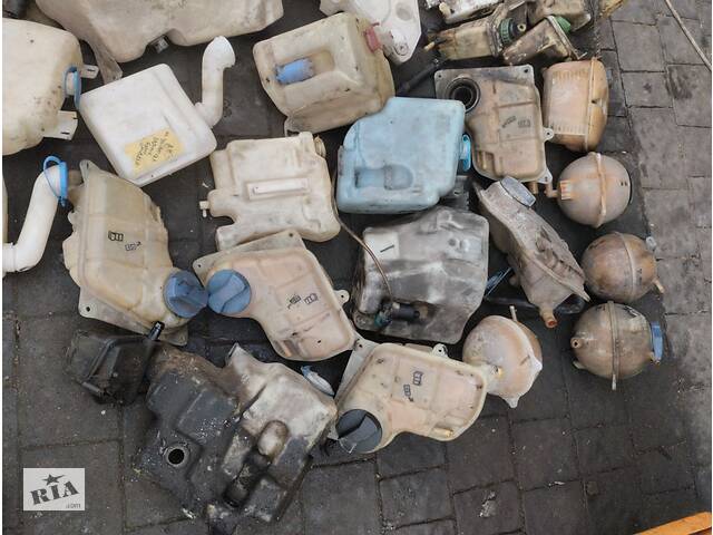 Бачок омивача антифризу розширітєльний бачок гольф 2 3 4 ауді 80 б4 б3 ...