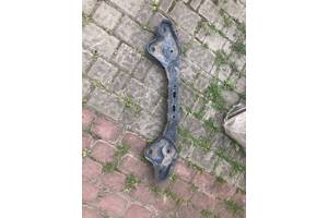 Балка передняя поперечная mazda cx7 2006 EG2134H90