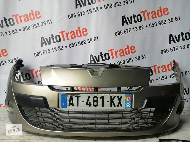 Бампер передний Renault Megane III 2009-2012