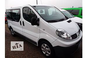 Бампер передний передній Бампера 2001 - 2013р.в Renault Trafic Рено Трафик Opel Vivaro Опель Виваро