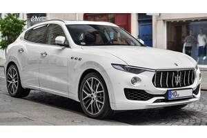 Бампер задний для Maserati Levante 2016-2018