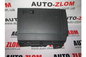 Бардачок для Volkswagen Jetta VII USA 2017-2020 17B857097
