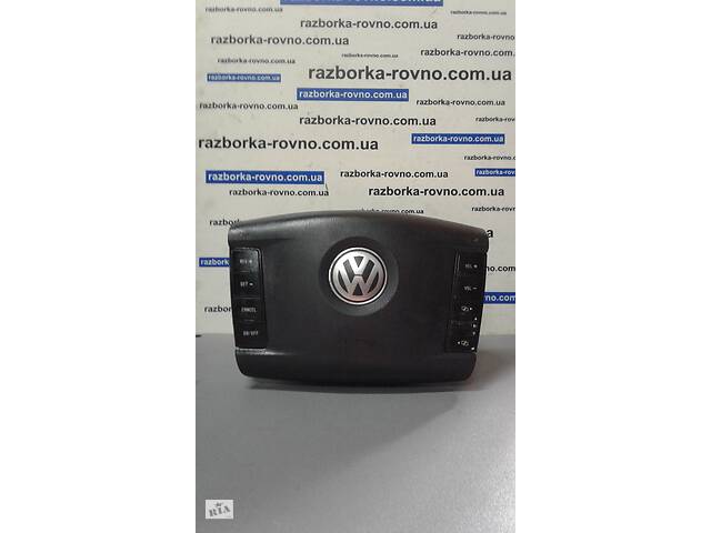 Безопасность Airbag водительский Volkswagen Touareg 2002-2010г 7L68802018P