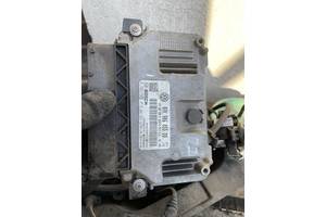 Блок ecu комп'ютер двигуна Volkswagen Jetta