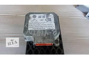 блок управления airbag для Volkswagen Passat B4, Golf III 6N0909601, 5WK4130