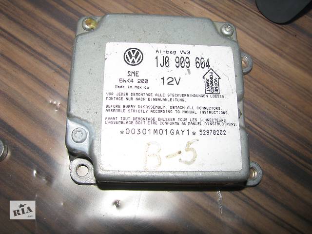 блок управления airbag для Volkswagen Passat B5 1J0909604, 5WK4200