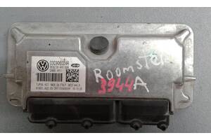 Блок управления двигателем Skoda Roomster 2006-2015 1.4 03C906024R