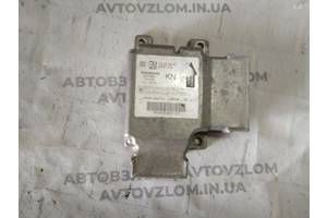 Блок управління AirBag для Opel Vectra C 13186947 KN