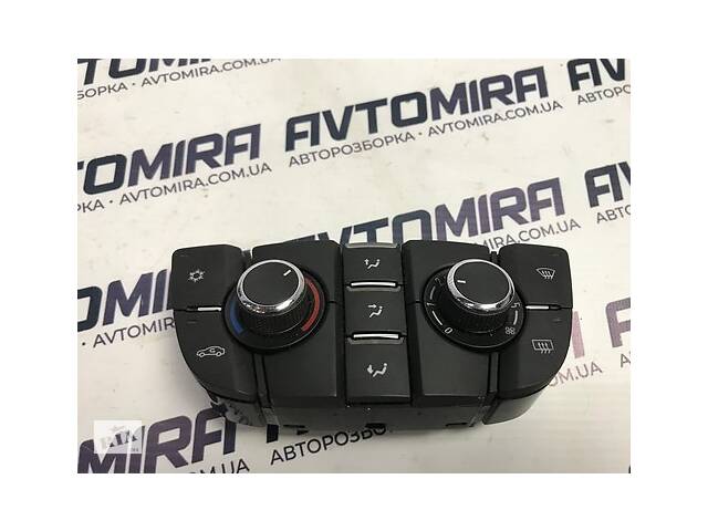 Блок управления отопителем Opel Astra J 2009- 13346092