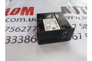 блок usb для Mazda MX-30 2020-2024 DN4E-669U0