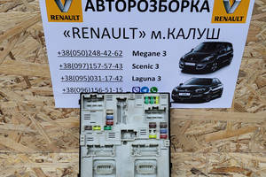 Блок запобіжників Renault Laguna 3 2007-15р. (рено лагуна ІІІ) 284B61187R