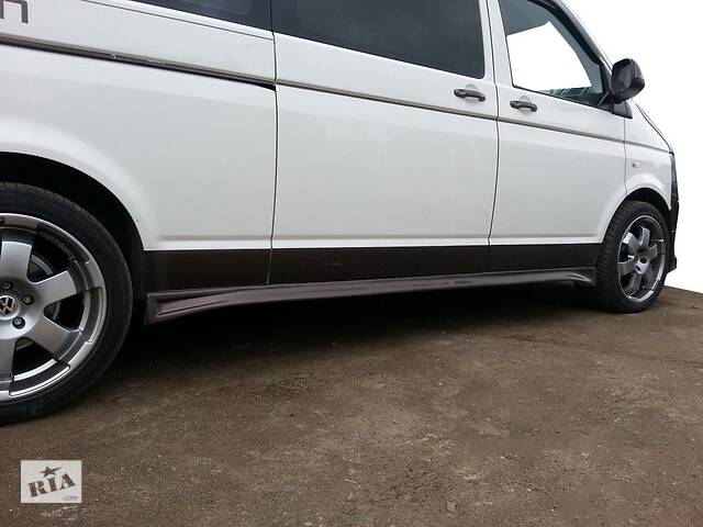 Боковые пороги V1 (под покраску) Длинная база для Volkswagen T5 Caravelle 2004-2010 гг.