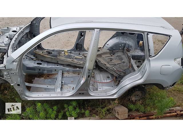 Боковина боковая панель левая для Toyota Rav 4 2008-2012