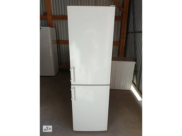 Двокамерний холодильник Liebherr No Frost 180 cm/з Європи/CN 3033