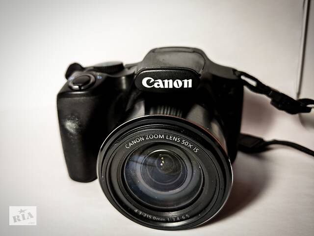 Фотоапарат Canon PowerShot SX530 HS.