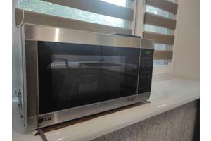 Микроволновка микроволновая печь с грилем LG MH6042U Мелитополь