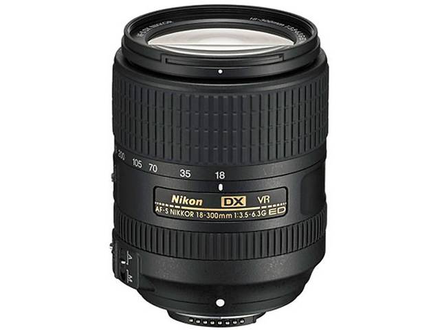 Объектив Nikon 18-300mm f/3.5-6.3G ED AF-S DX VR (JAA821DA)