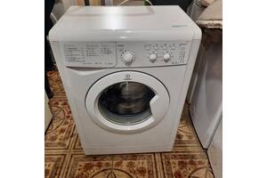 Пральна машина Indesit IWSB 6105