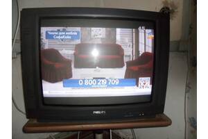 Телевизор PHILIPS,диагональ экрана 61см. ,в отл.состоянии,с пультом.