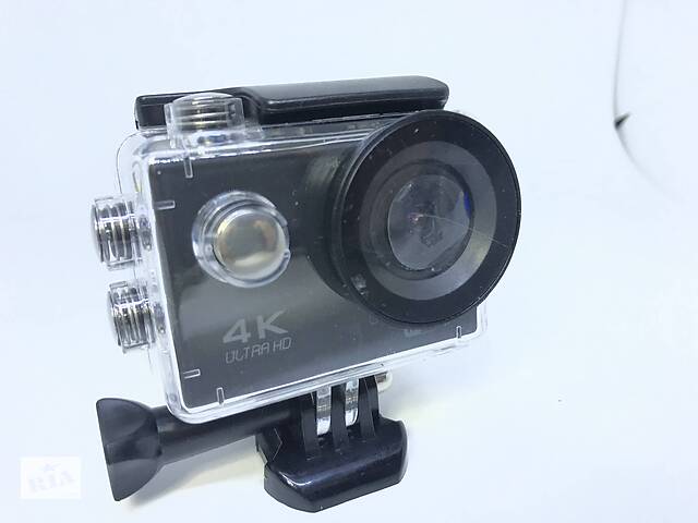 Видеокамера XPROMIC WiFi 4K Black + Монопод
