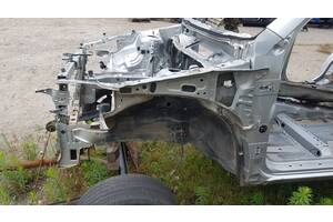 Чверть передня ліва Toyota Rav 4 06-12 5710242090