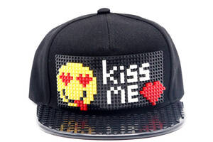 Кепка-конструктор BricksCap Kiss me L/XL (56 - 60 см) от 10 лет Черный (1000102-L/XL)