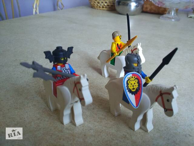 LEGO, коллекционные фигурки рыцарей