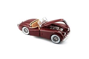 Модель машинки Jaguar Xk 120 1951 Red 1:24 Bburago OL32852