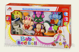 Музична карусель на ліжечко з підвісними іграшками у вигляді різних тварин мобіль для ліжечка