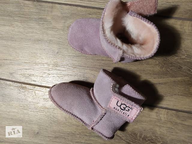 Продам дитячі UGG.