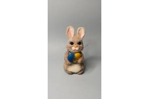 Заяц валяная игрушка хендмейд интерьерная зайка игрушка ручной работы подарок сувенир кролик зайчик игрушка валяная сухое