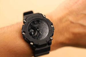 Часы Casio G-SHOCK GA-2200BB-1AER