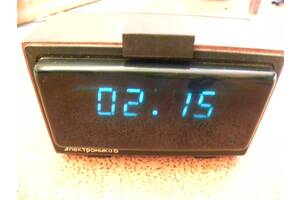 Часы Электроника 6.15 с будильником