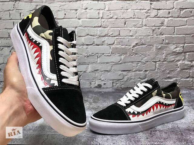 Custom top shark vans