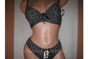 ЕЛЕГАНТНИЙ комплект білизни NBС чорний в білих квіточках бюст чашка В+ бікіні