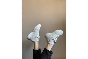 Новенькі, жіночі білі кросівки, Туреччина